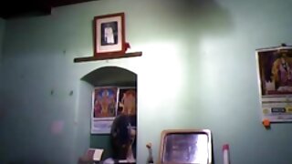 सुपर जुग्गी मित्र गॅबी कार्टर एक ब्लोजॉब देते आणि तिची स्लिट रॅम्ड करते